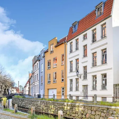 Frisch Renovierte Wohnung Im Zentrum Von Wismar Apartment
