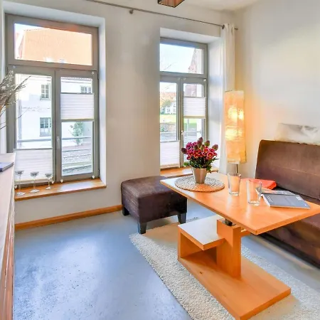 Frisch Renovierte Wohnung Im Zentrum Von Wismar Wismar