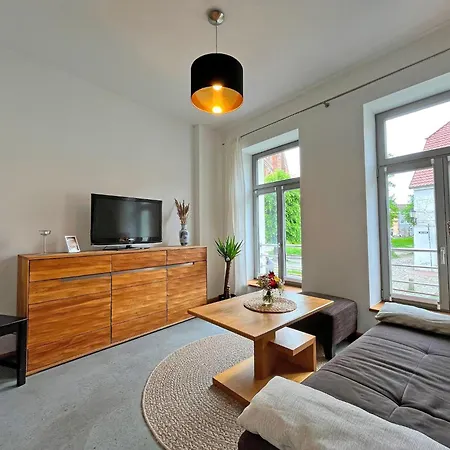 Apartment Frisch Renovierte Wohnung Im Zentrum Von Wismar Wismar