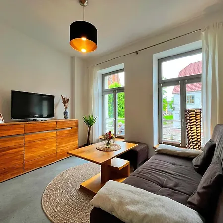Frisch Renovierte Wohnung Im Zentrum Von Wismar Apartment